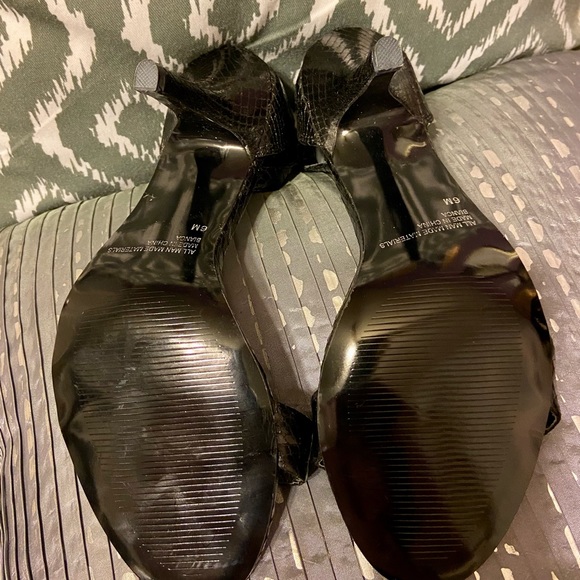 Formal Shoes - Picture 3 of 4